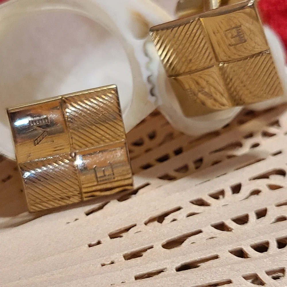 Unique Vintage Gold Cuff Links
